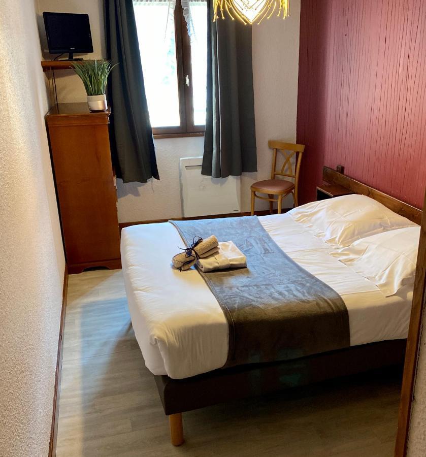 Hotel Des Alpes エクスレバン エクステリア 写真